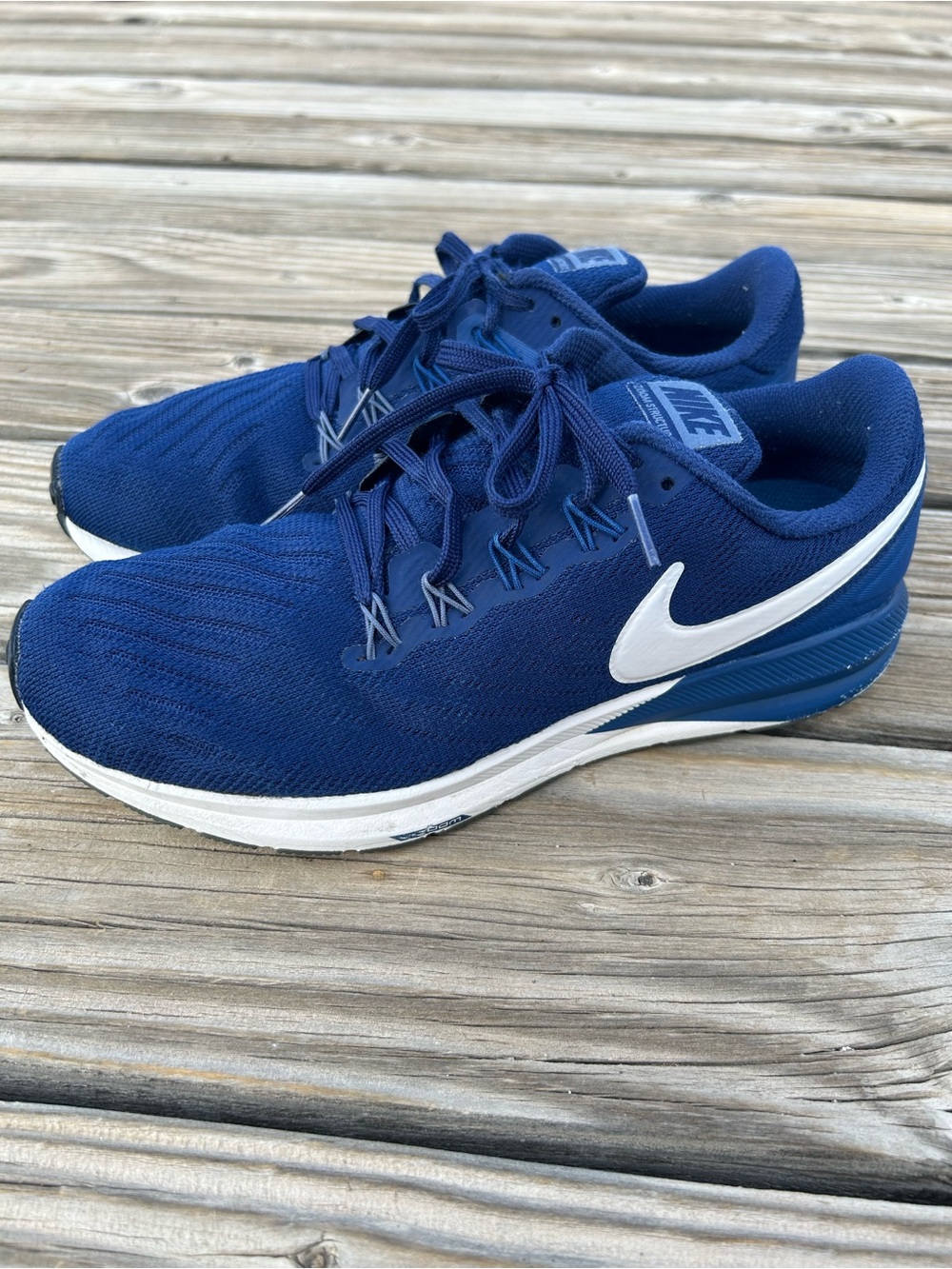 EUC MENS Nike Air Zoom Structure 22 Running Shoes